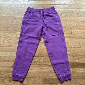Purple Lululemon Scuba Sweatpants - Size 6